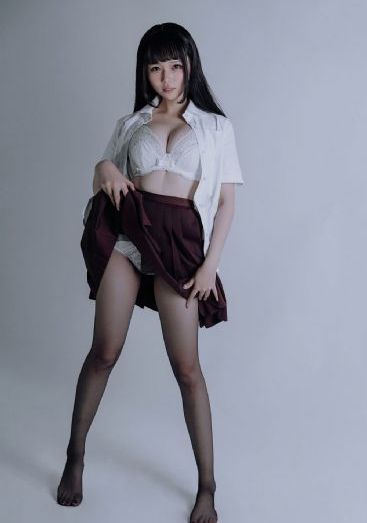 王祖贤被脱得精光三级_国产剧在线观看